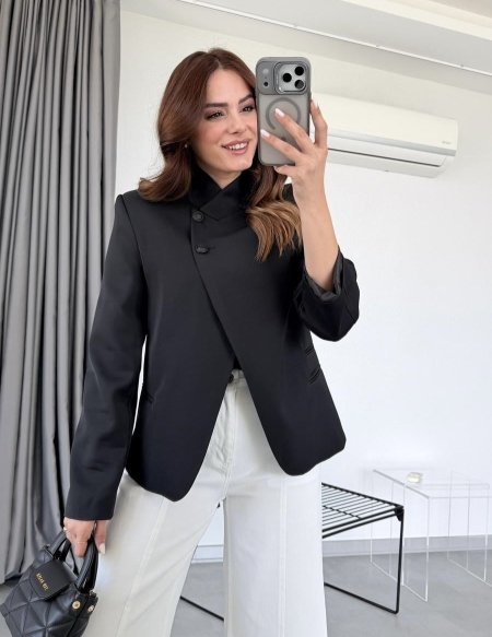 بليزر ZARA اسود بزرين