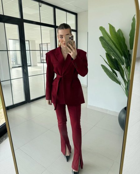 طقم قصة ZARA الجديدة