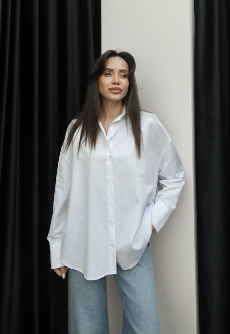 قميص ابيض بيسك