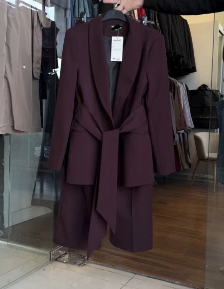 طقم ZARA حزام عريض